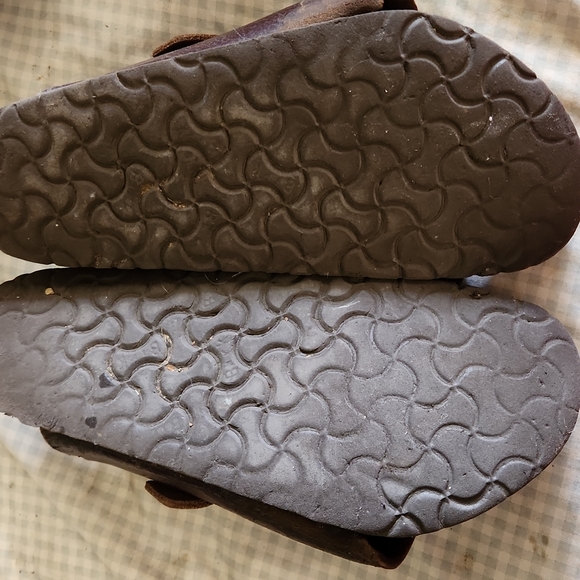 Preowned Birkenstock Sandals Size 39? - Picture 2 of 4
